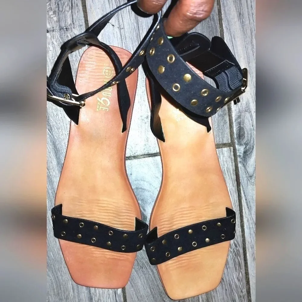 N/A black studded